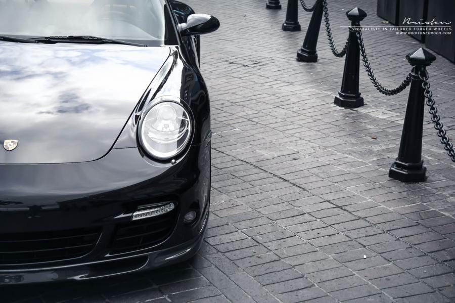 Детали экстерьера Porsche 911 Turbo by ReinART Design 2015 года  (фото 14 из 17)